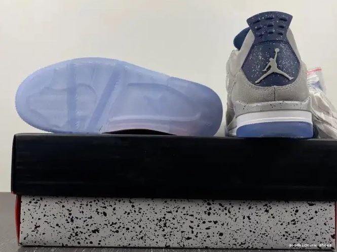 Retro AJ4-1043505 Georgetown (PE) Jordan 4 0511